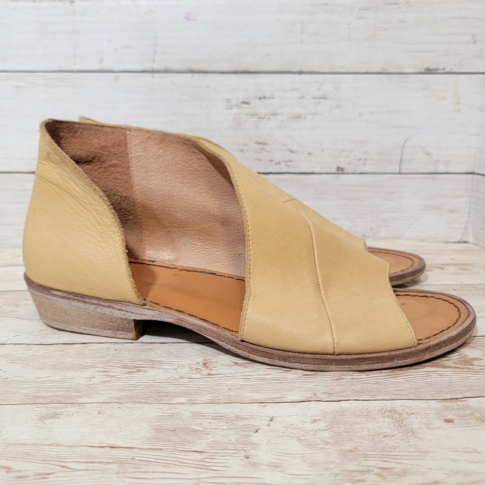 Free People Mont Blanc Sandal in Natural